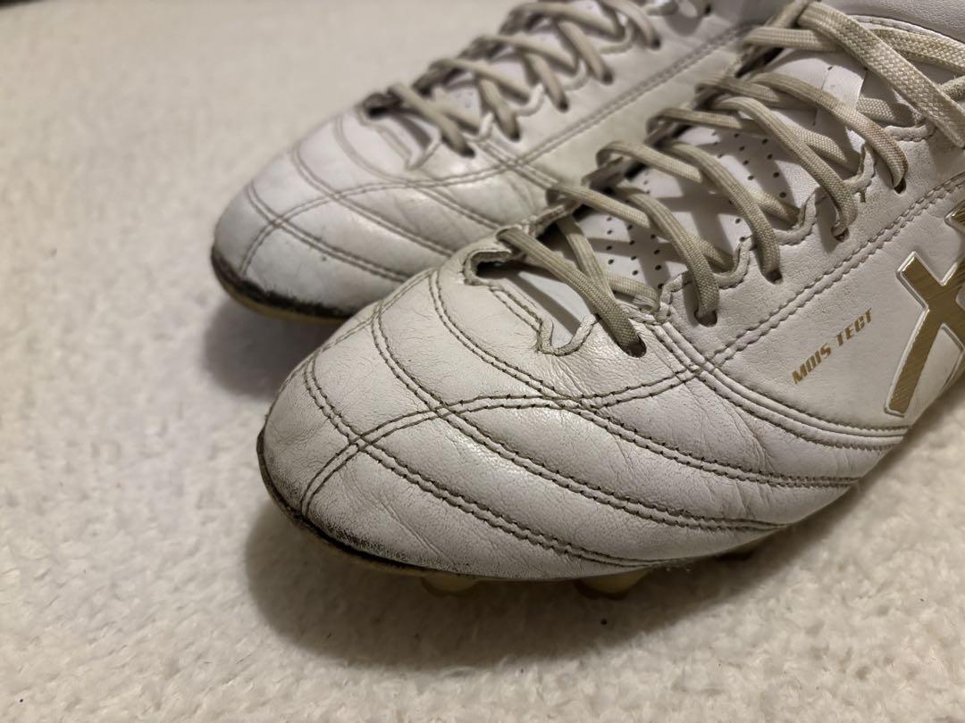 ASICS サッカーシューズ ホワイト　週末セール