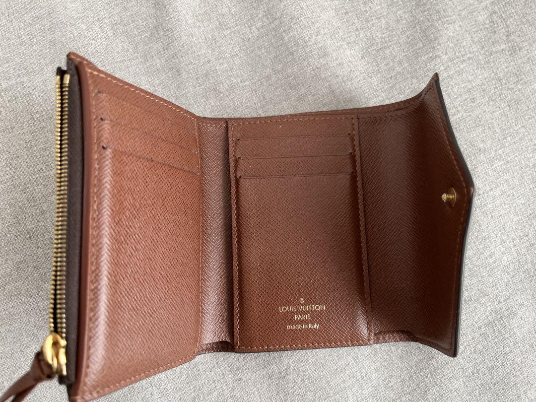 ルイヴィトン　二つ折り財布　ポルトフォイユ・ヴィクトリーヌ