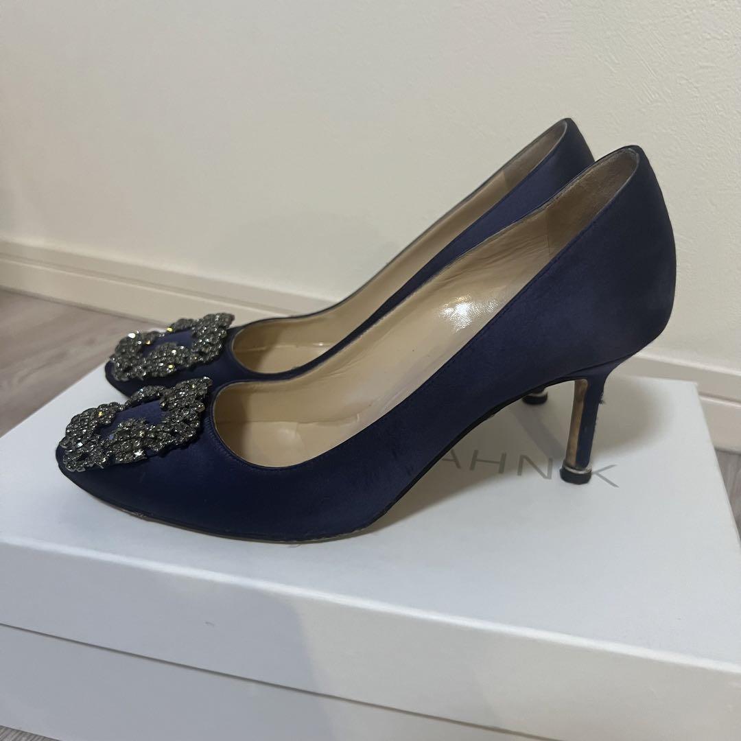 Manolo Blahnik Hangisi パンプス