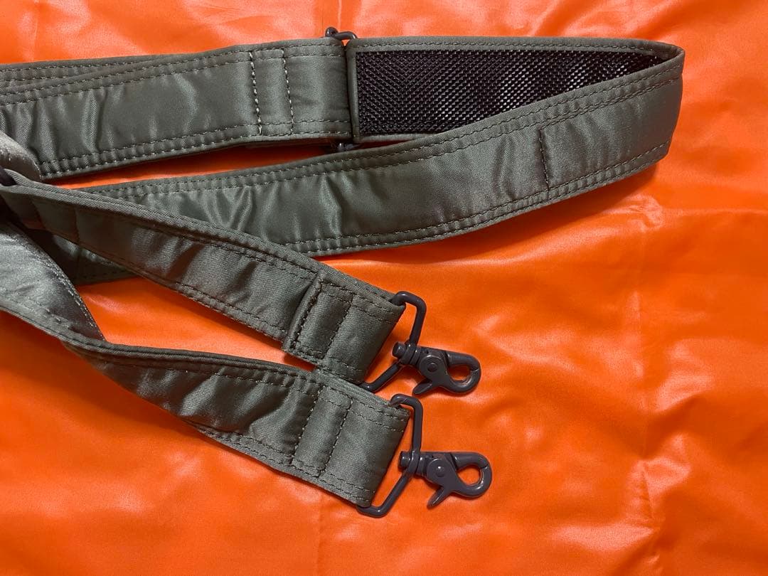 PORTERタンカー ブリーフケース ショルダー 3way 希少色セージグリーン PORTERタンカー ブリーフケース ショルダー 3way 希少色セージグリーン