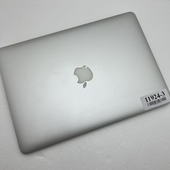 MacBook Air 13インチ　8GB