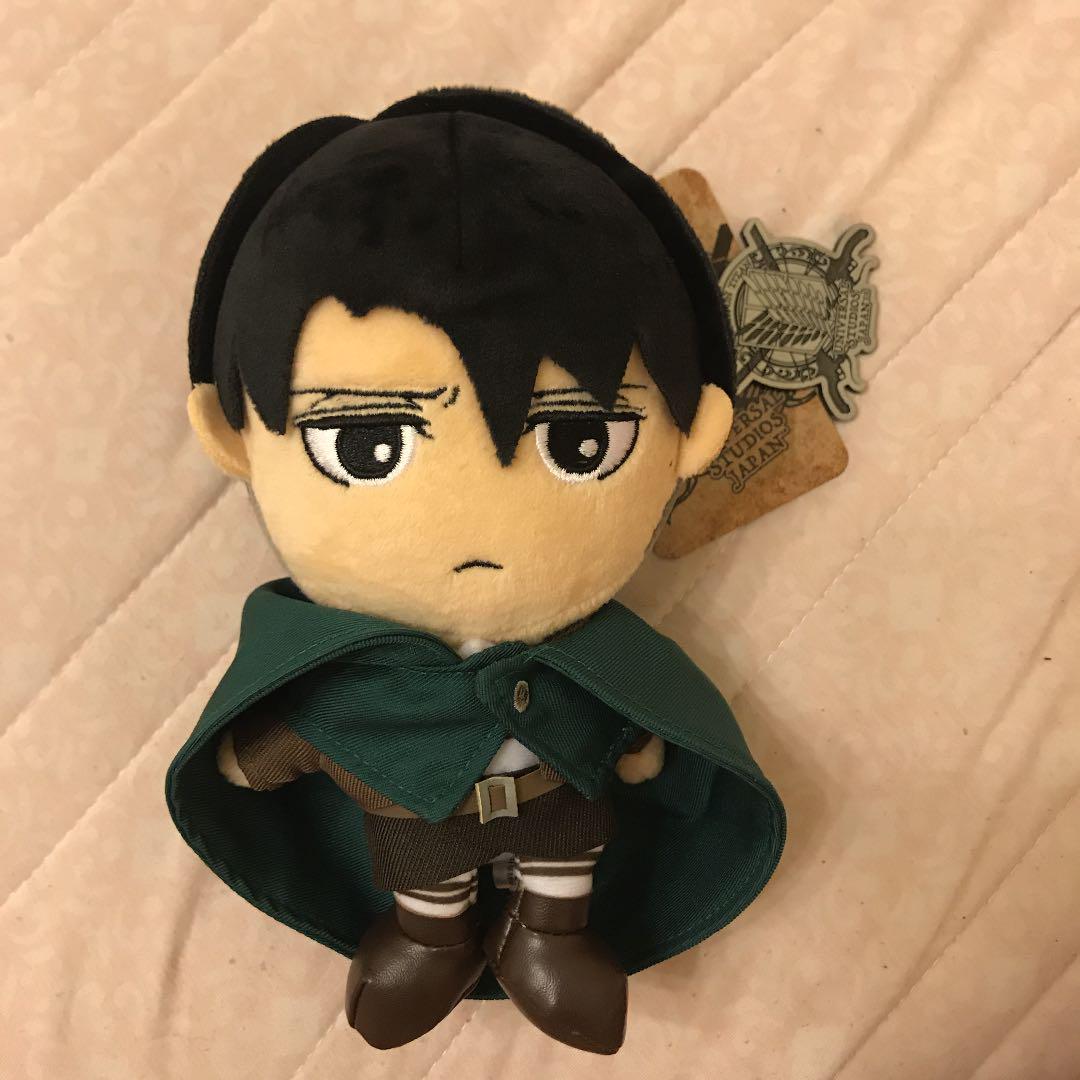 メルカリ 進撃の巨人 リヴァイ兵長 ユニバ メダル付 キャラクター メルカリ 進撃の巨人 リヴァイ兵長 ユニバ メダル付 キャラクター