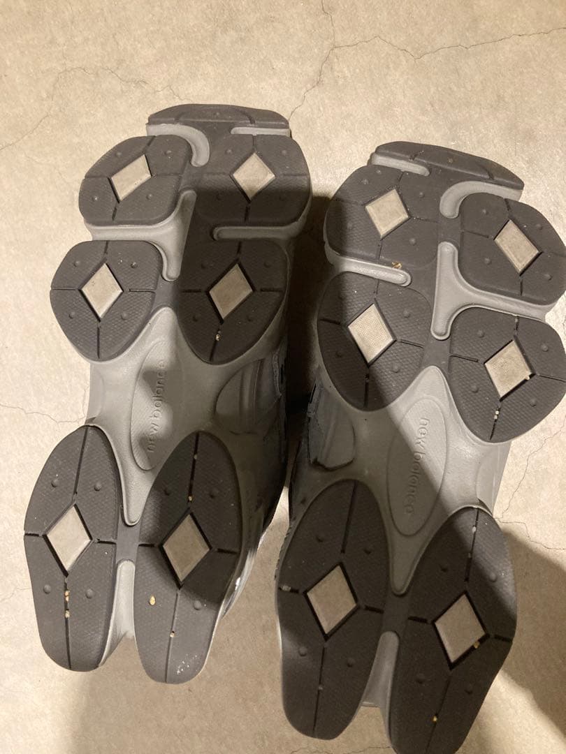 New Balance 9060 グレー スニーカーチャコールグレー⭐︎24 New Balance 9060 グレー スニーカーチャコールグレー⭐︎24