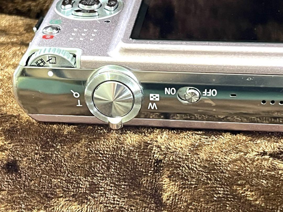 Panasonic Lumix デジタルカメラ　DMC-FX40