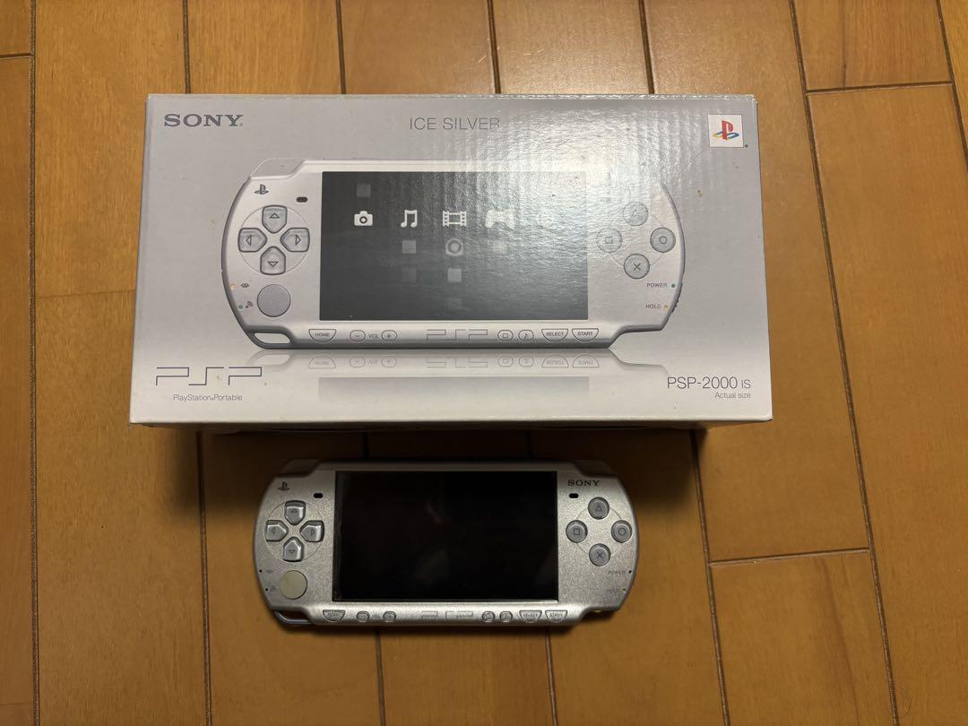 SONY PSP-2000 アイスシルバー 本体 - メルカリ