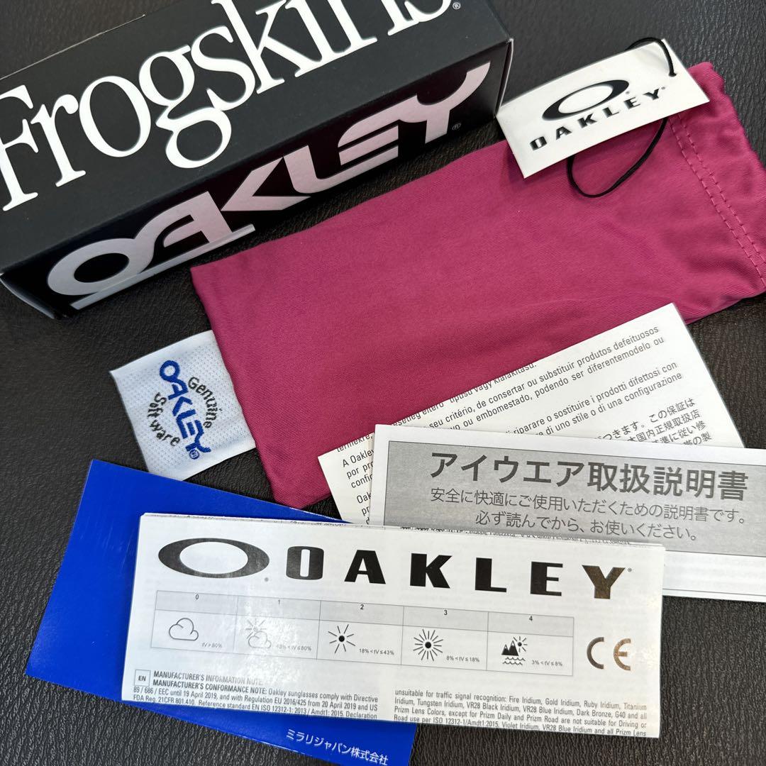 OAKLEY オークリー