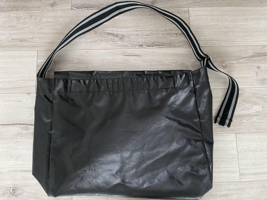 COMME des GARÇONS コムデギャルソン メッセンジャーバッグ