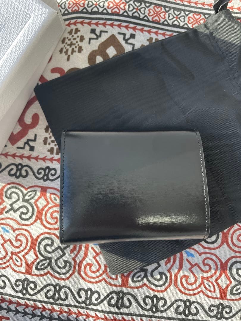 セリーヌ スモールウォレット トリオンフ金具 レザー黒 3折財布 セリーヌ スモールウォレット トリオンフ金具 レザー黒 3折財布