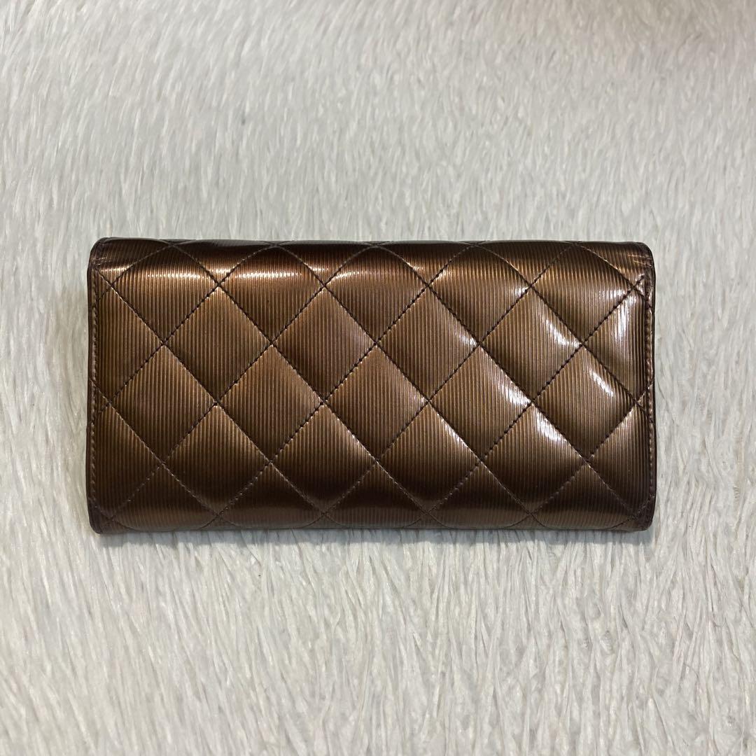 CHANEL シャネル