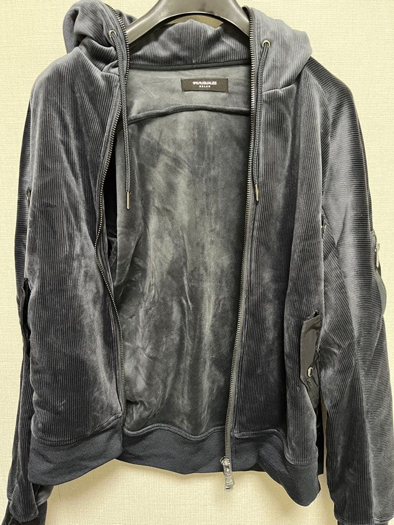 RELAX フード付きパーカー