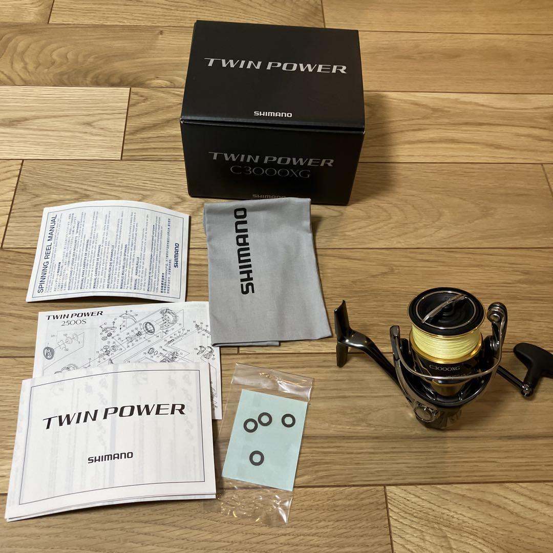 SHIMANO TWIN POWER C3000XG リール