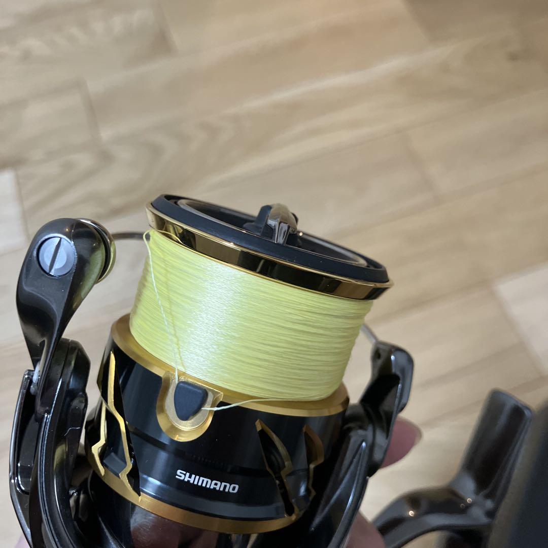 SHIMANO TWIN POWER C3000XG リール