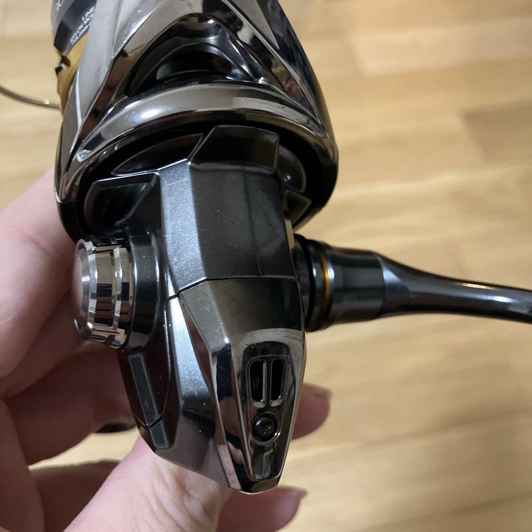 SHIMANO TWIN POWER C3000XG リール