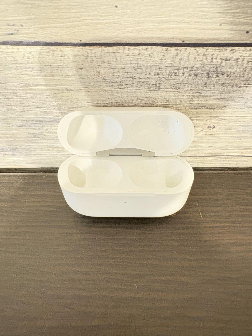 n*.様 AirPods Pro 第一世代 本体
