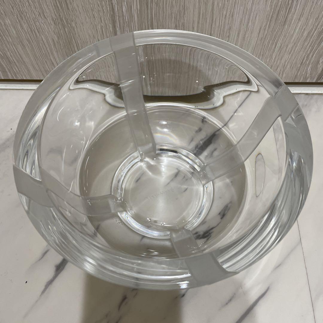 重厚感有りなガラスの器