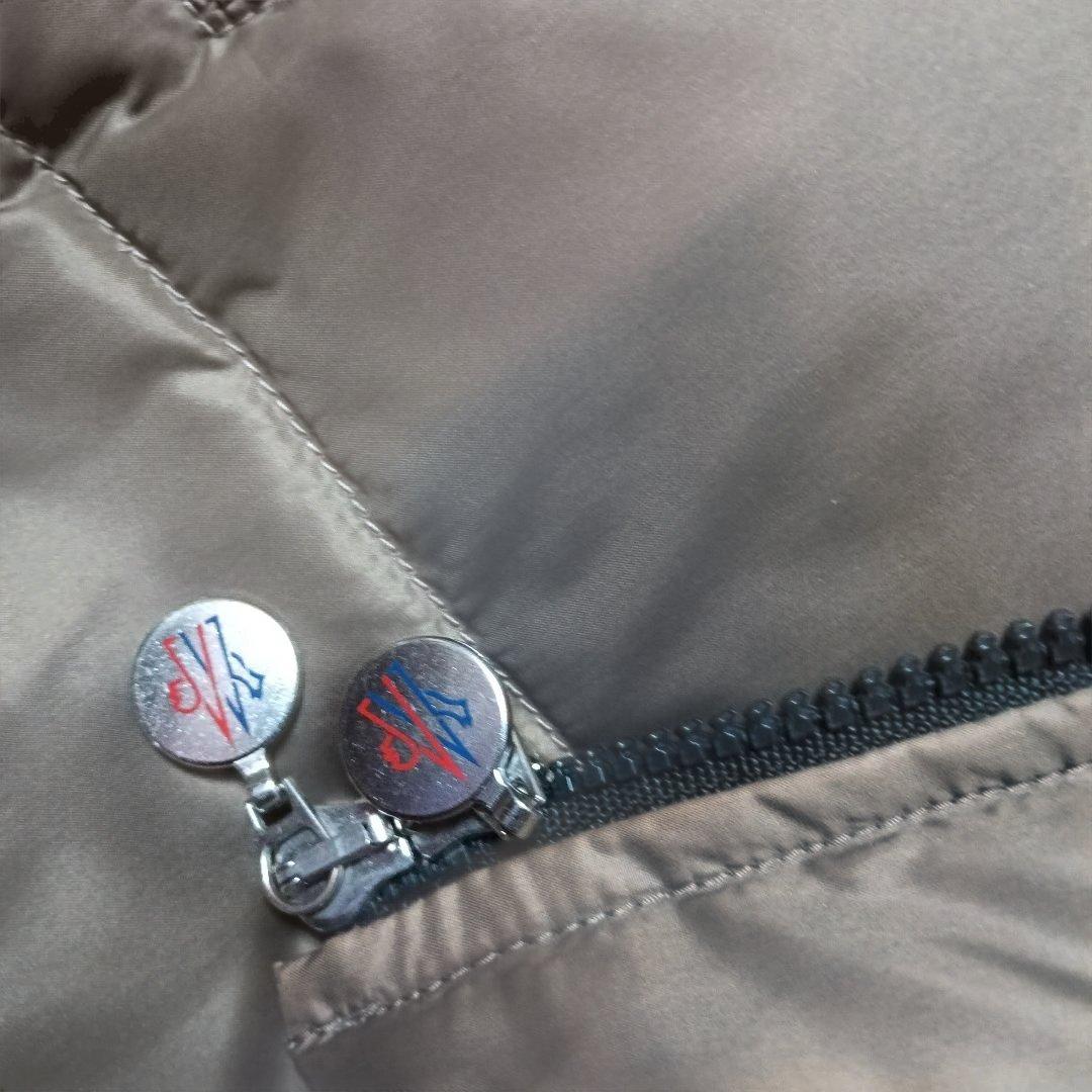 2万円値引き　希少カラー　本物当時20万くらいで購入MONCLER 　サイズ1