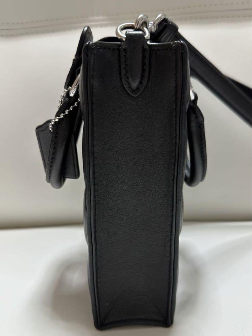 COACH キルティング　レザーショルダーバッグ
