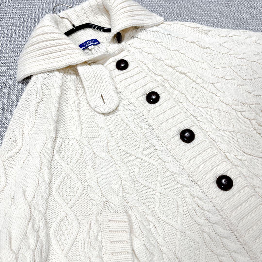 バーバリーブルーレーベル ポンチョ ケーブルニット 胡桃ボタン ウール