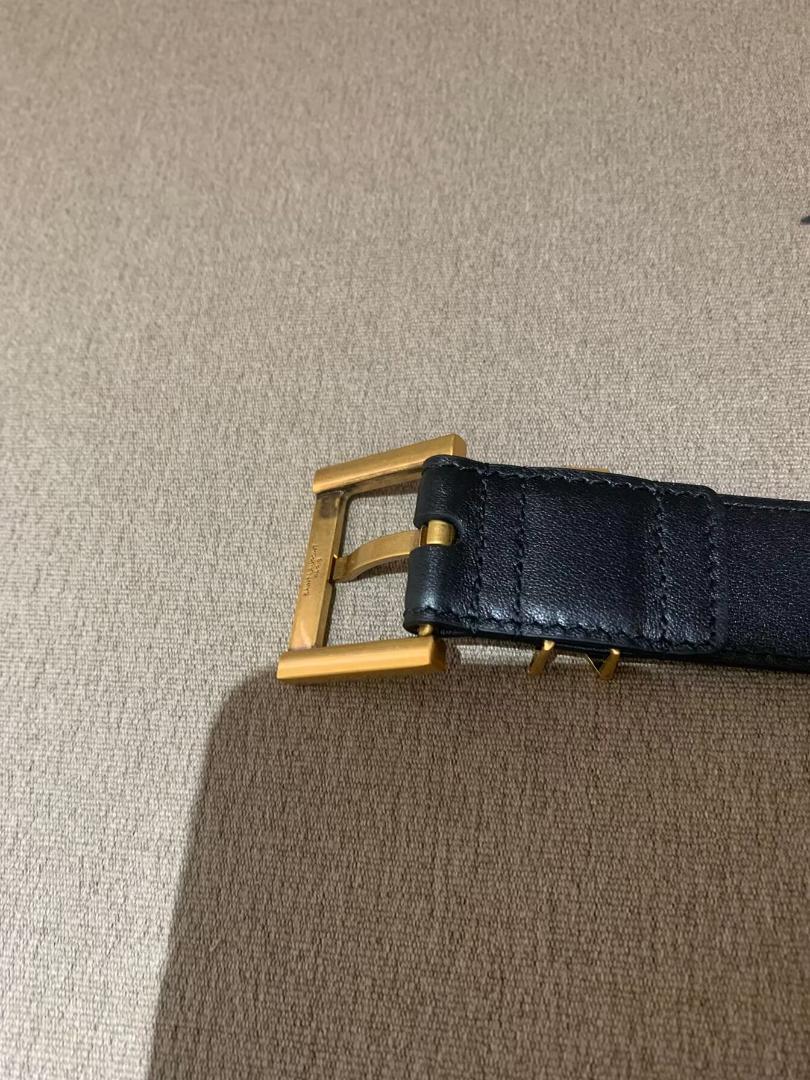 YSL 黒レザーベルト ゴールドバックル