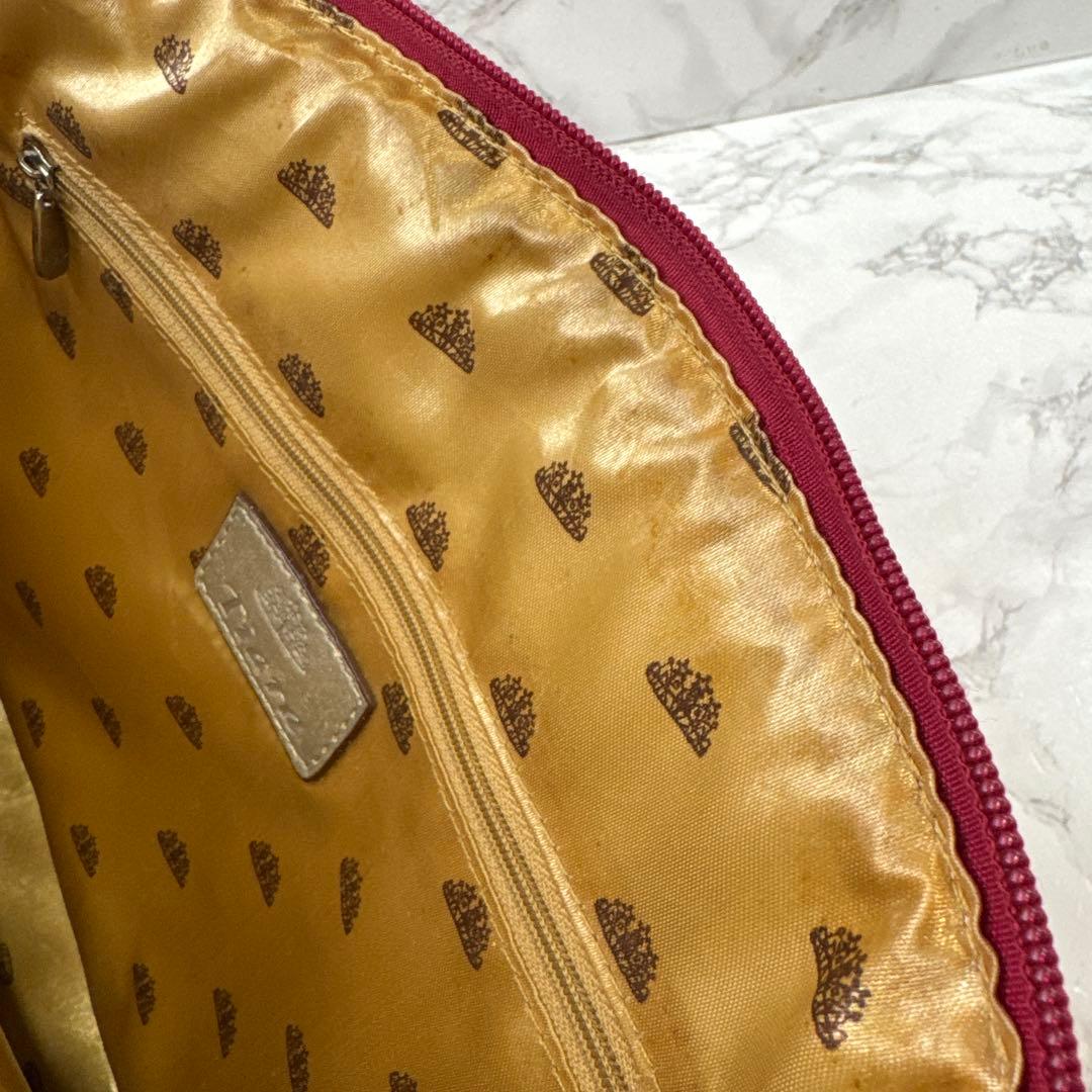 ほぼ未使用品 Tiara ティアラ クロコ型押しPUレザー ハンドバッグ ピンク N6133374606