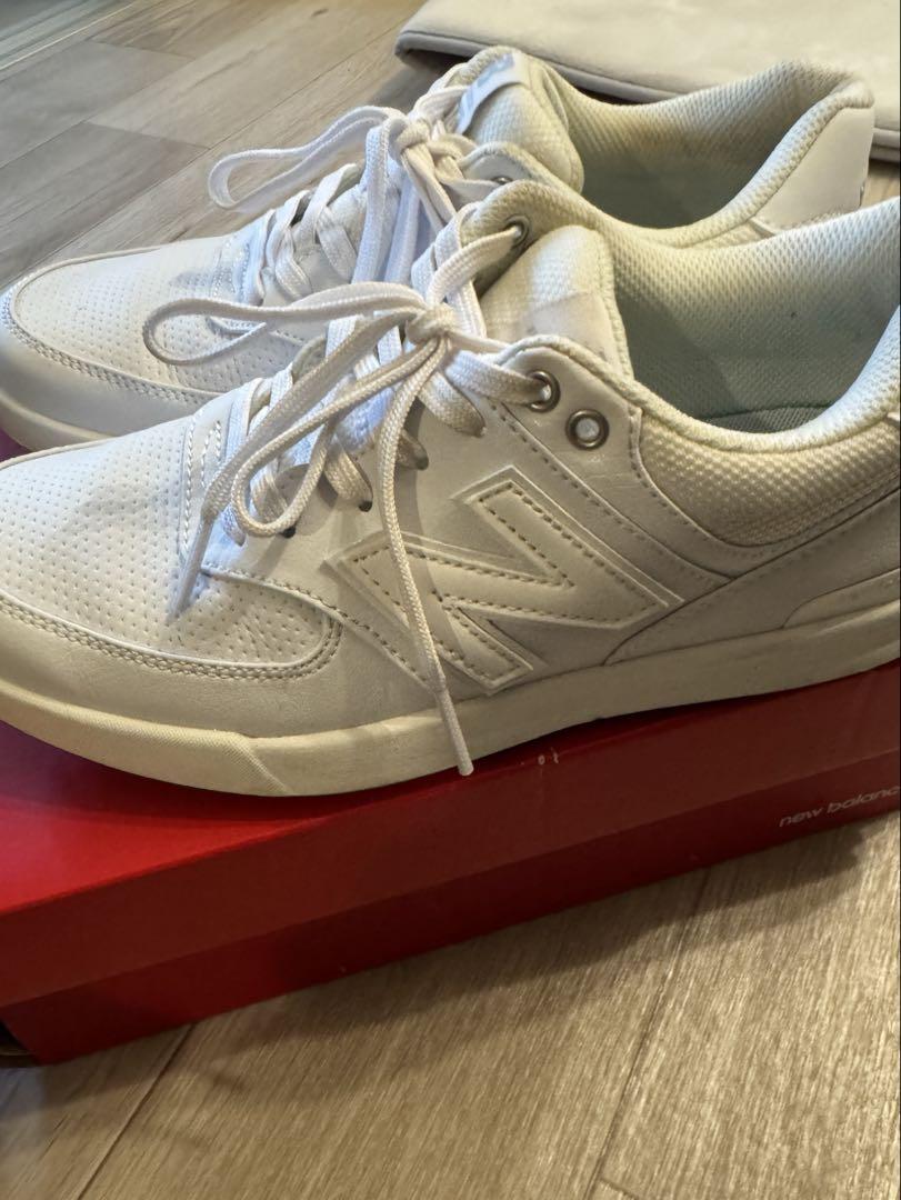 New balance ゴルフシューズ　スパイクレス　　白　UGC574