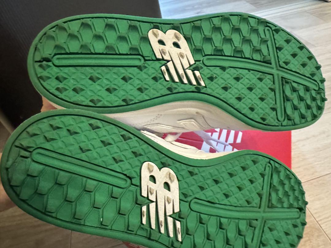New balance ゴルフシューズ　スパイクレス　　白　UGC574