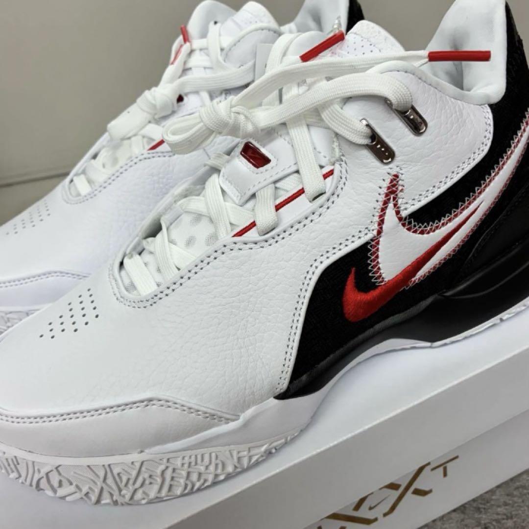 NIKEナイキメンズスニーカーナイキレブロンバスケットシューズホワイト白赤黒新品 NIKEナイキレブロンバスケットシューズバッシュホワイト白赤黒