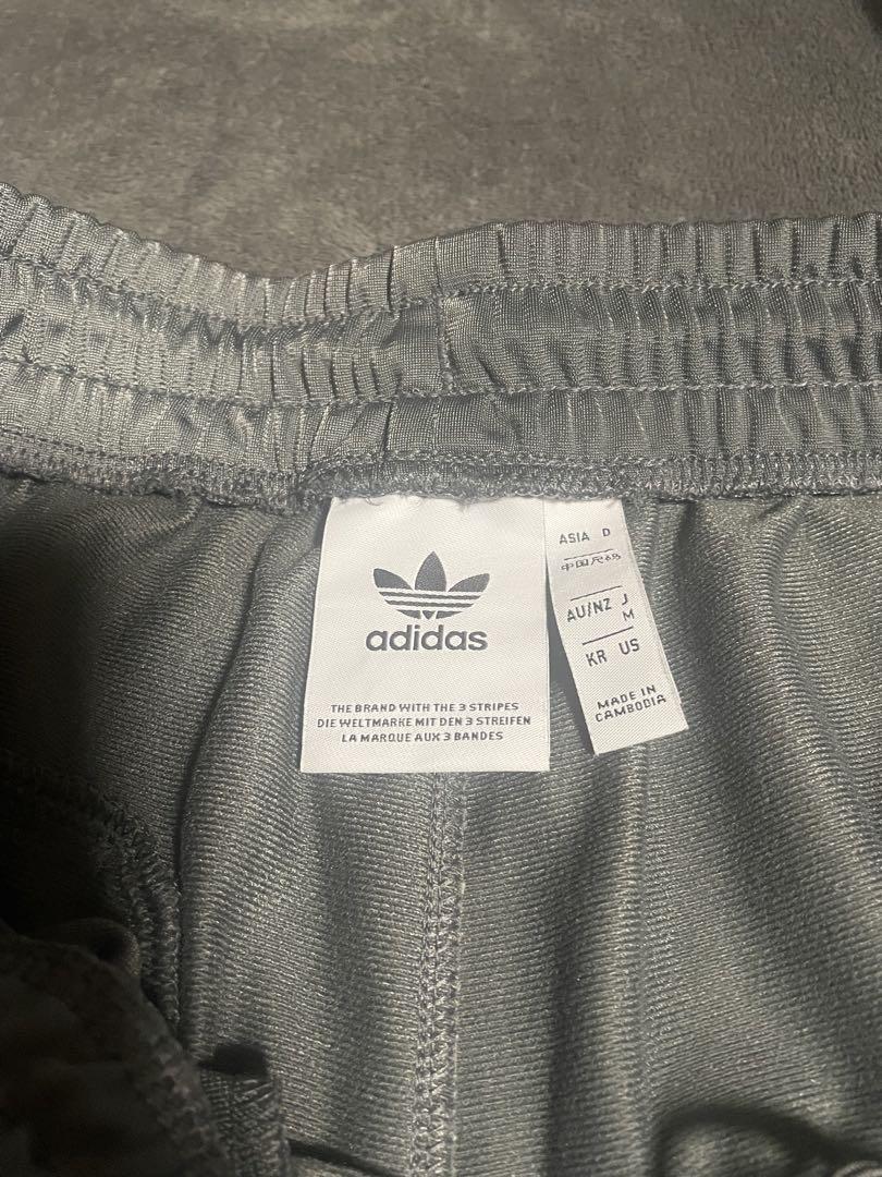 adidas トラックジャケット ジェンダーニュートラル グレー セットアップ