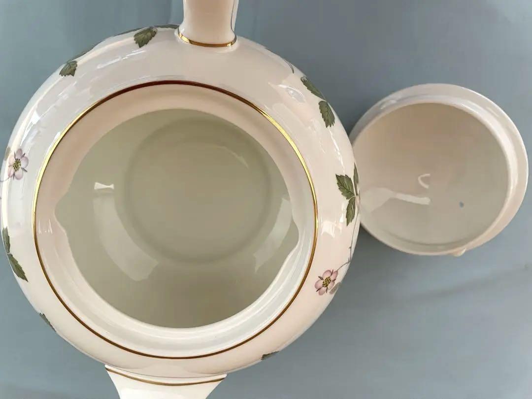 値下げWEDGWOODワイルドストロベリー　ティーポットL サイズ美品　黒壺刻印