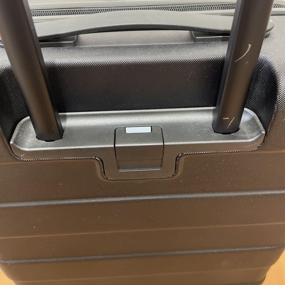 無印良品　バーを自由に調節できる　ハードキャリーケース（３６Ｌ）黒