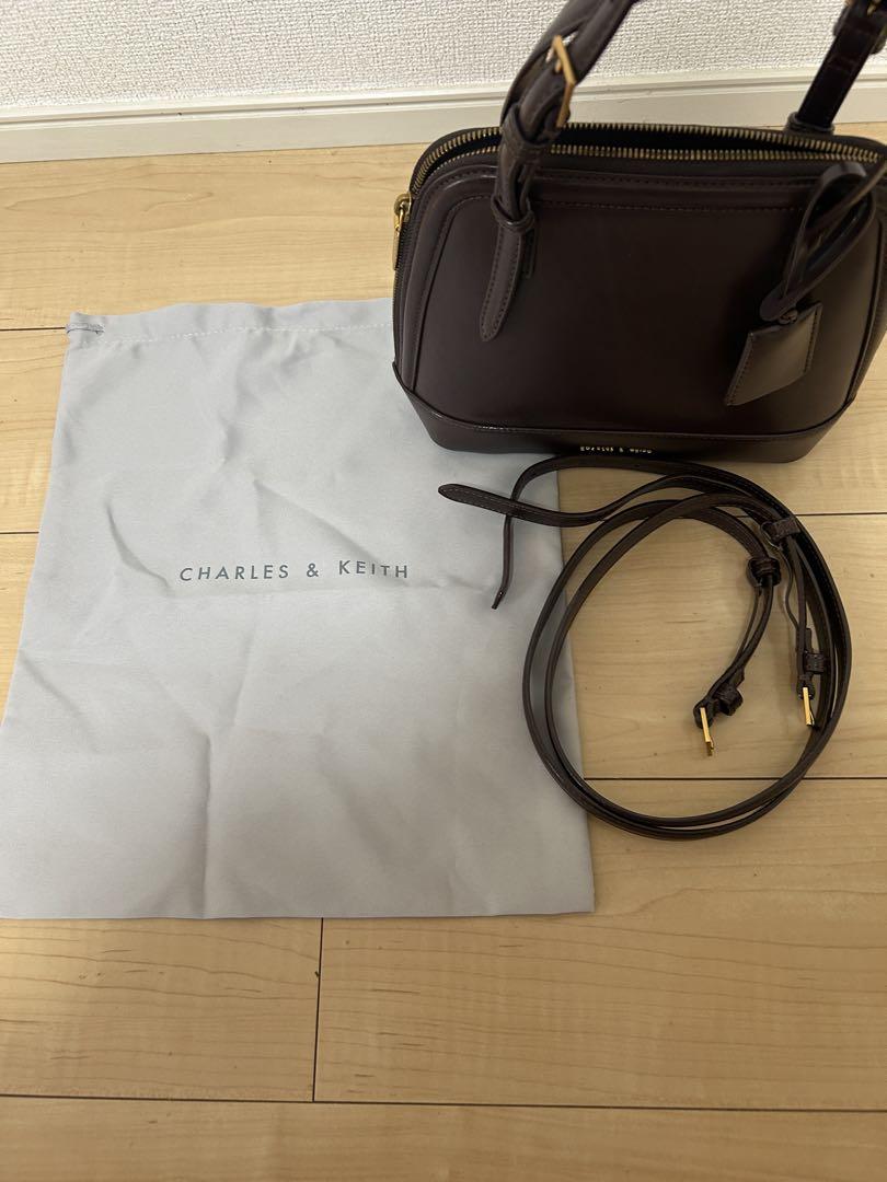 CHARLES & KEITH ダークブラウン　ハンドバッグ ハンドバッグ(レディース) - ブラウン | CHARLES & KEITH