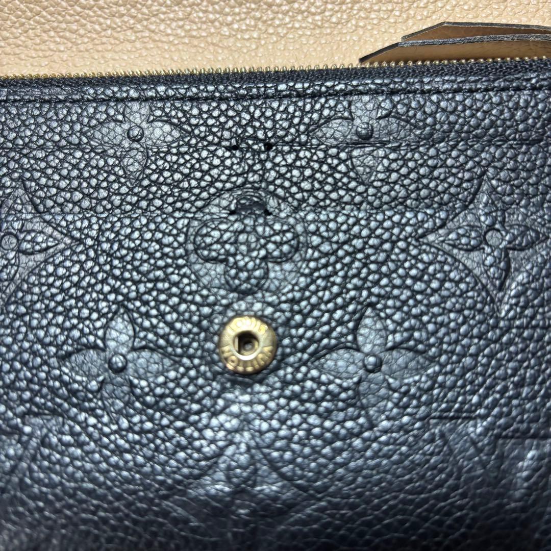 Louis Vuitton ブラックレザー長財布 ボタン壊れ Louis Vuitton ブラックレザー長財布 ボタン壊れ