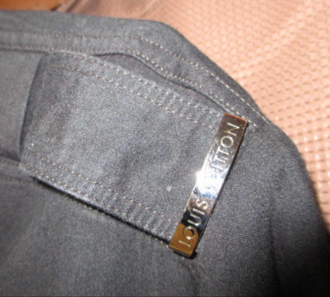 LOUIS VUITTON ジャケット　金具プレート付き