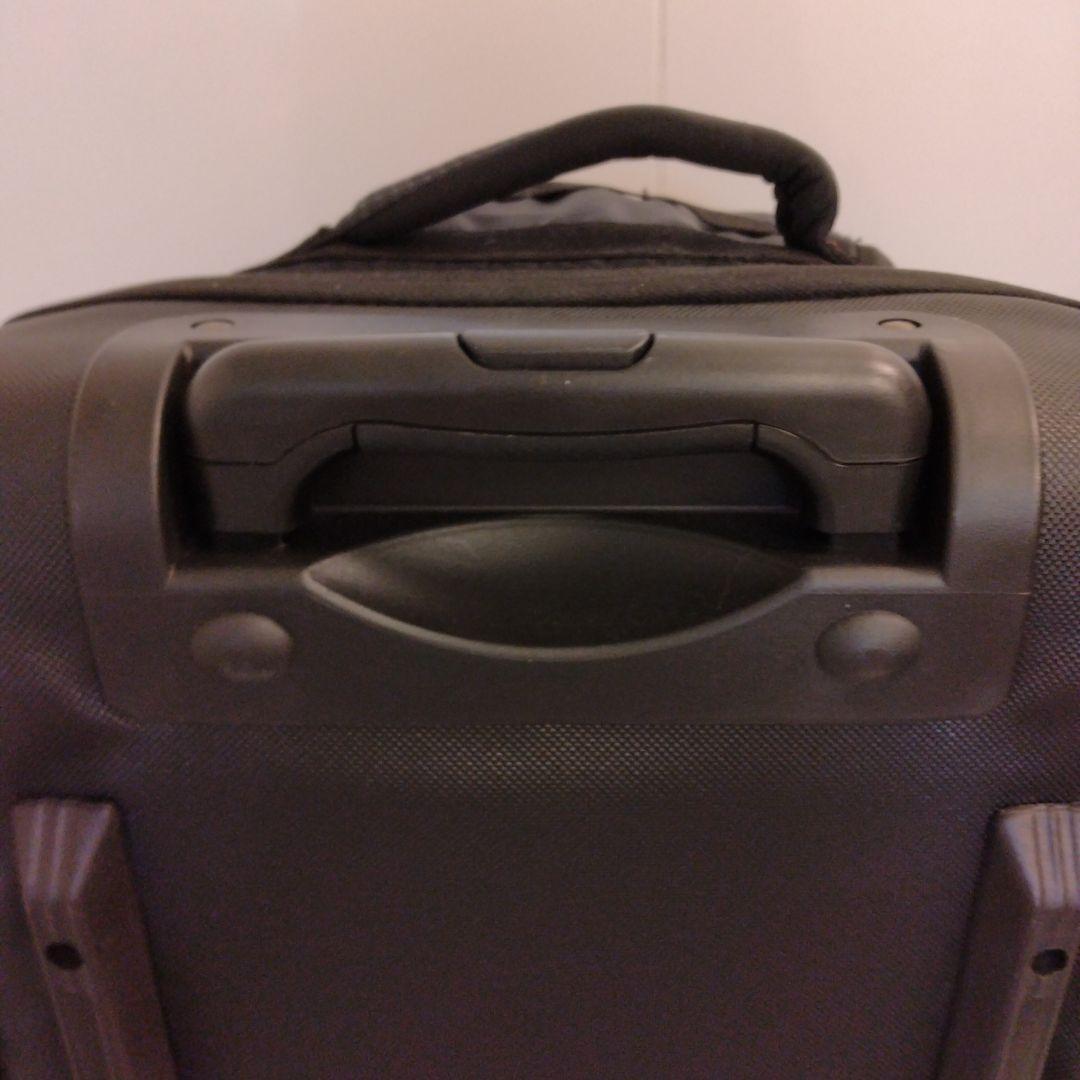 新品！釣り旅行に最適！防水、キャスター付で移動の疲れなし　大型フィッシングバッグ 新品！釣り旅行に最適！防水、キャスター付で移動の疲れなし