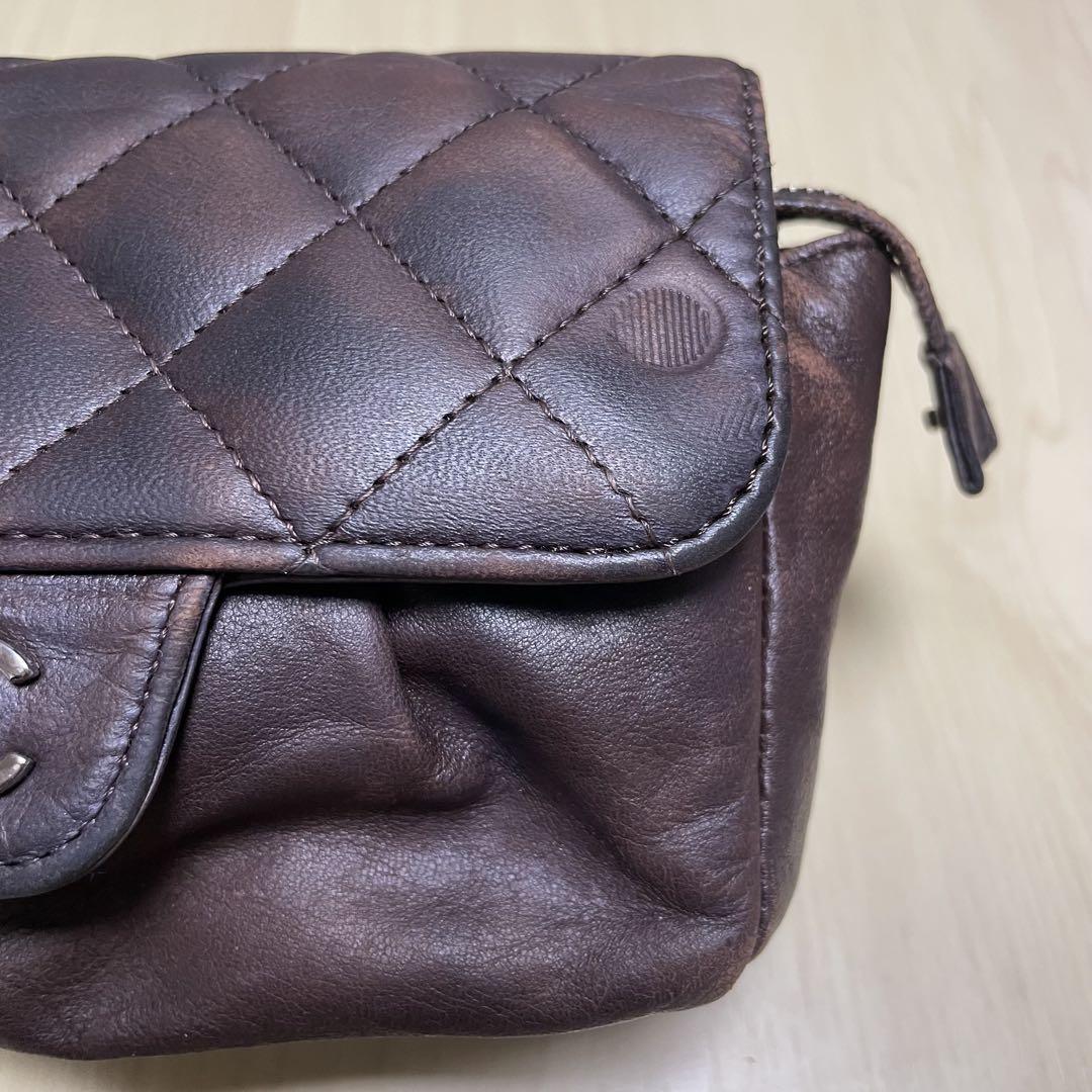 CHANEL メイクポーチ　Dark brown
