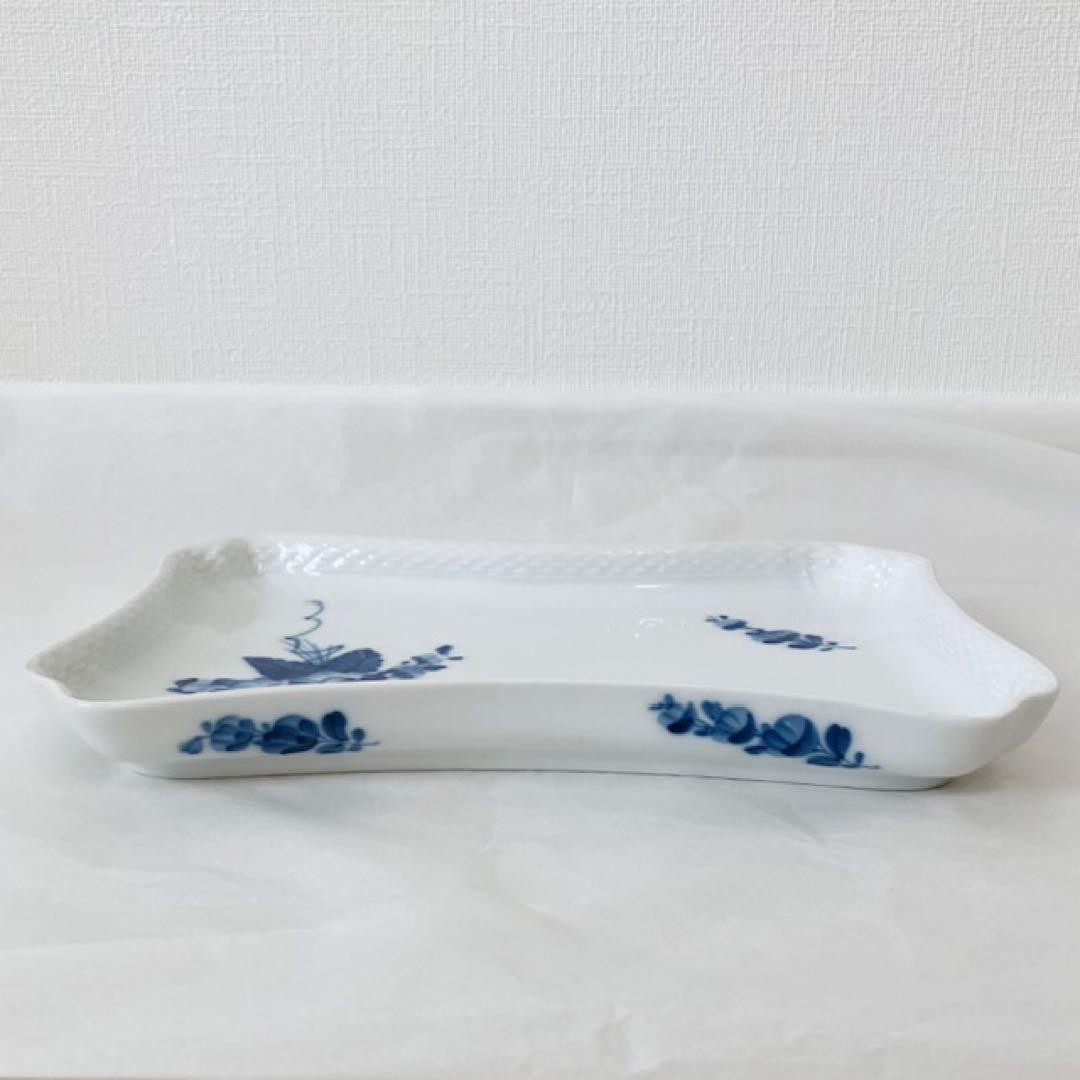 ブルーフラワーカーブ