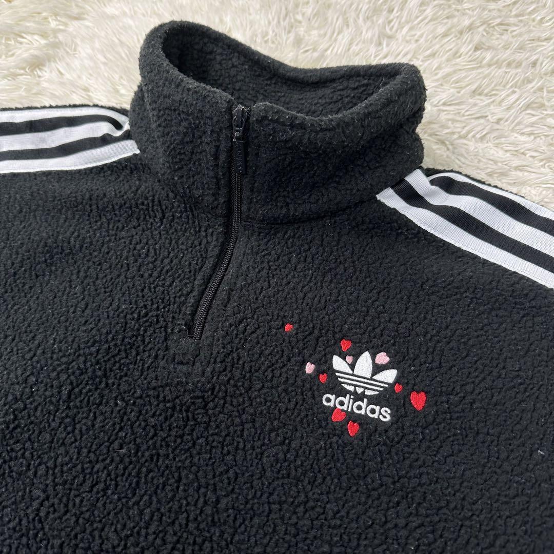 adidas トレフォイル ハート ハーフジップ ボア スウェット ブラック adidas トレフォイル ハート ハーフジップ ボア スウェット