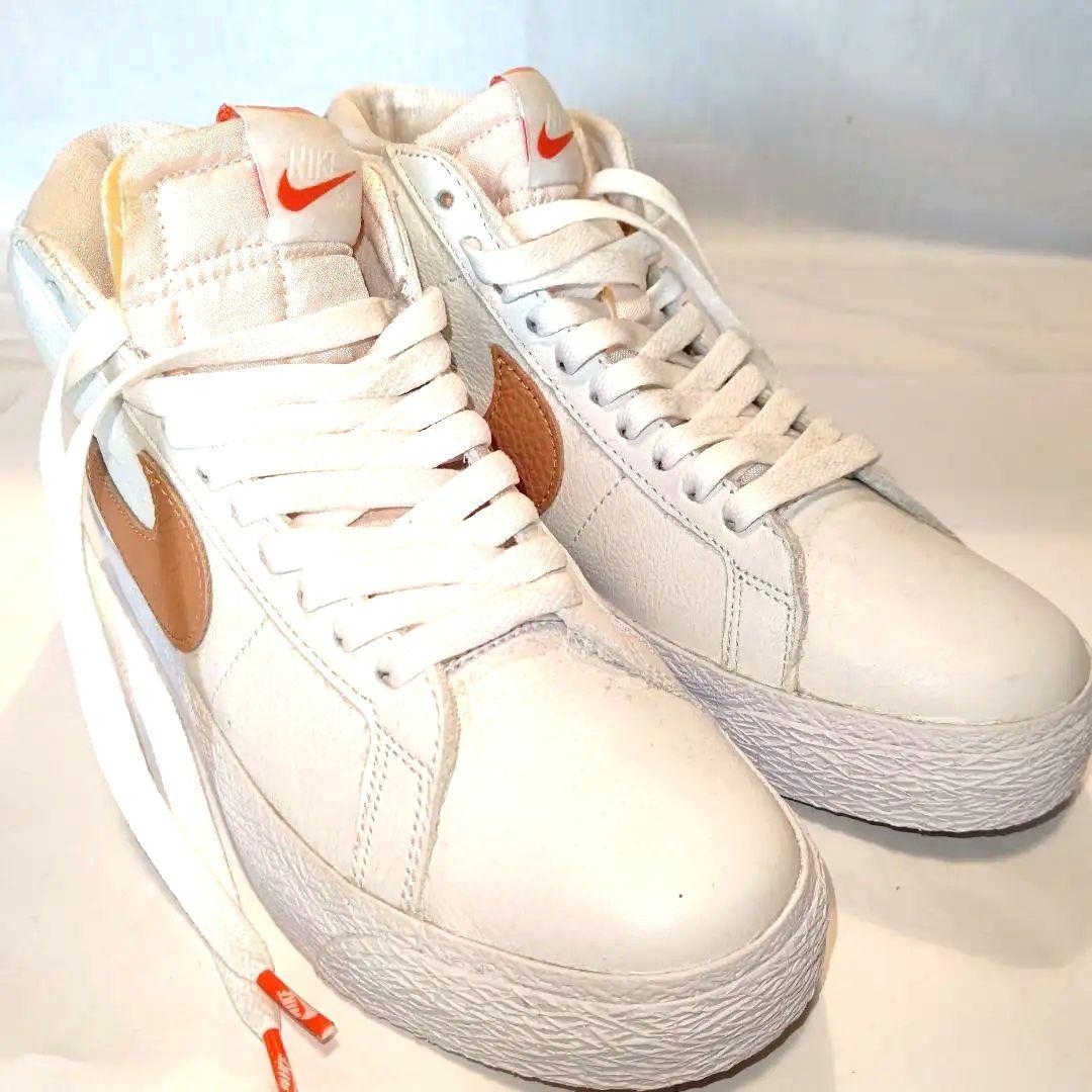 NIKE SB ZOOM BLAZER MID ISO