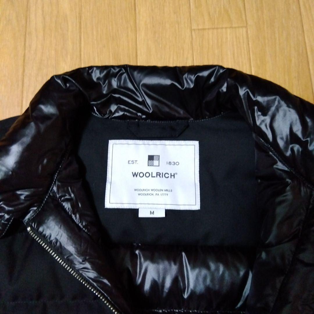 WOOLRICH　ダウンジャケット