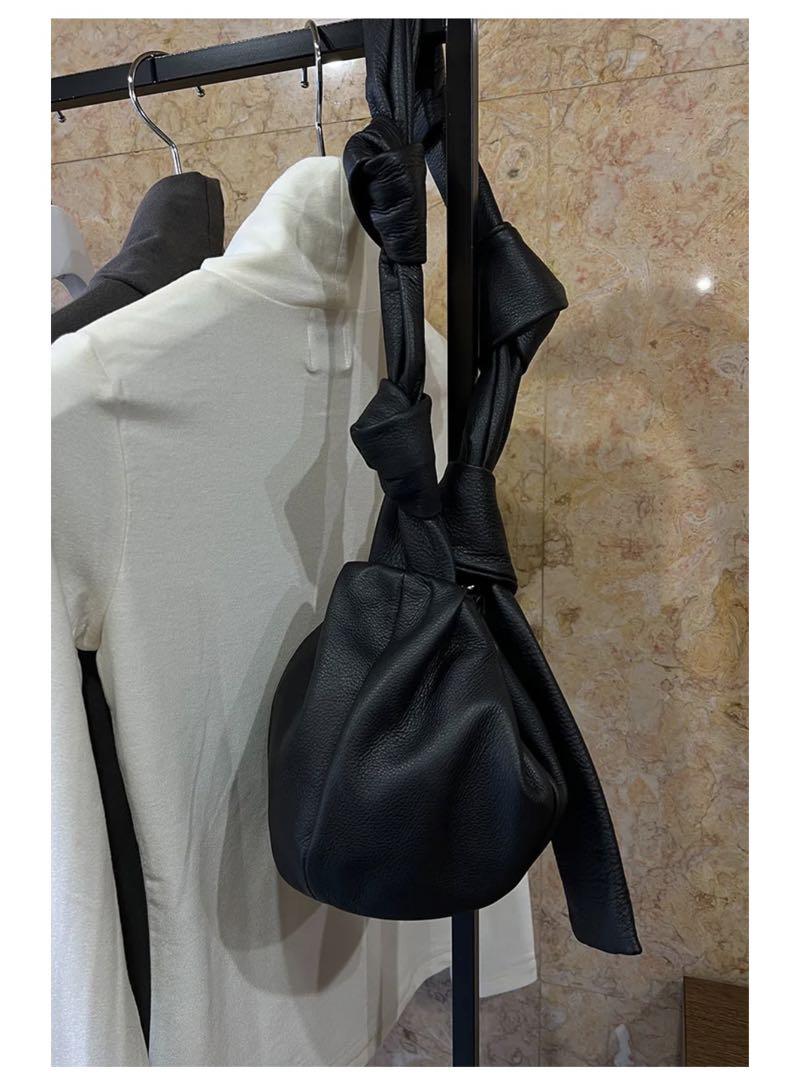 meer. TIE LEATHER BALL BAG レザーボールバッグ
