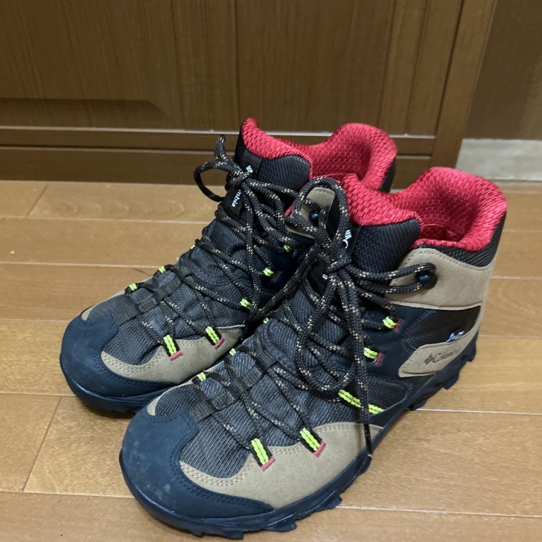 Columbia コロンビアセイバーファイブミッド　トレッキングシューズ
