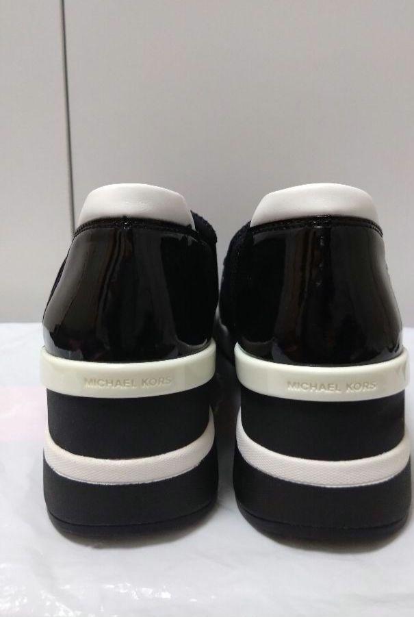 ◆MICHEAL KORS マイケルコース　スニーカー　厚底　ブラック　26㎝