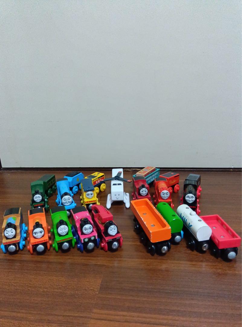 木製レール　木製トーマス　キャラクター　車両　セット　パーシー　レベッカ　ニア