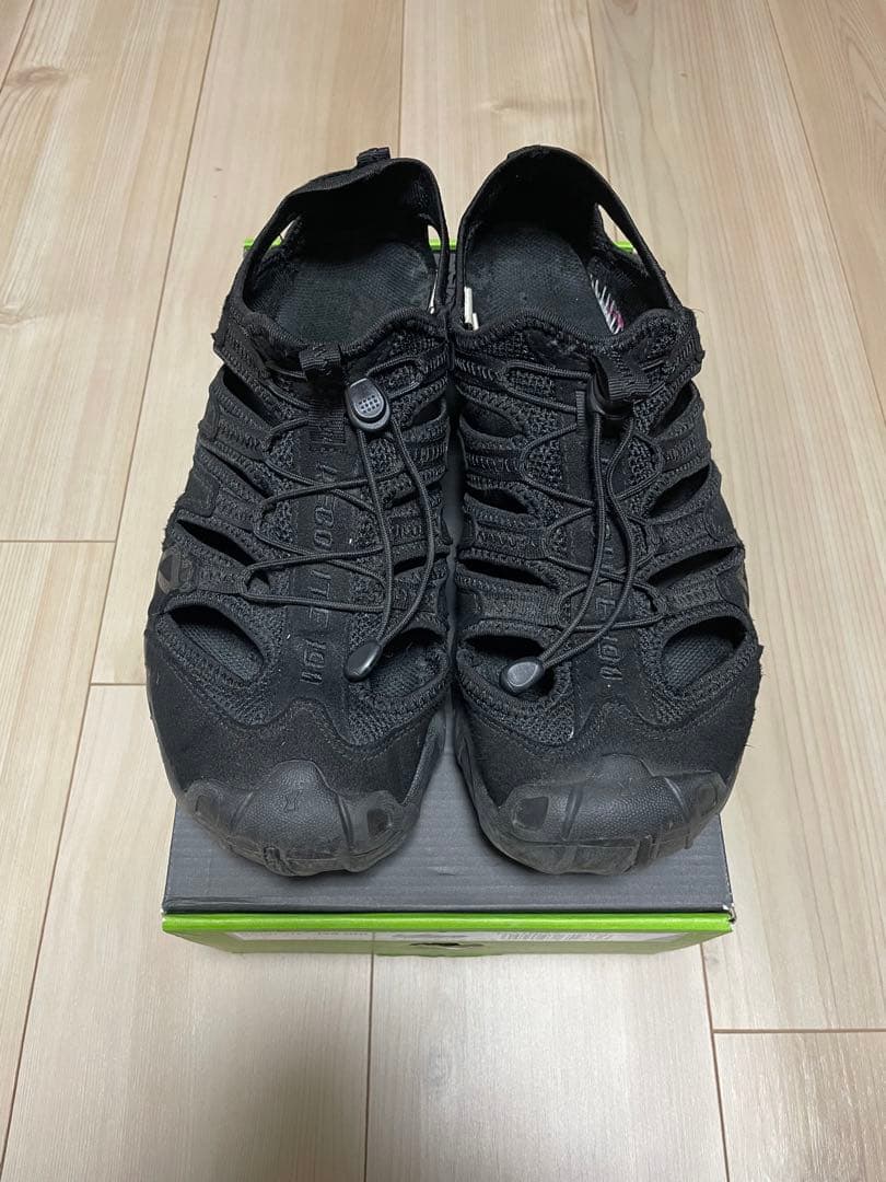 イノヴェイト サンダル