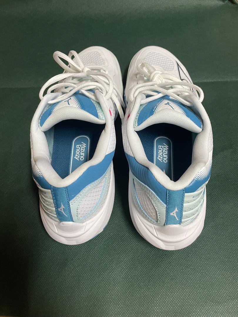 ミズノ  バドミントンシューズ　WAVECLAW3FIT新品26.5