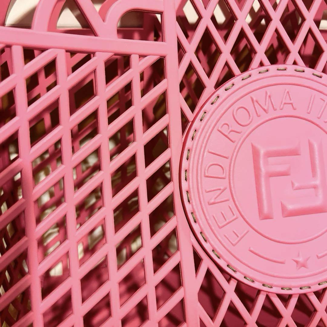 超美品　FENDI メッシュバッグ　ピンク　ビックサイズ