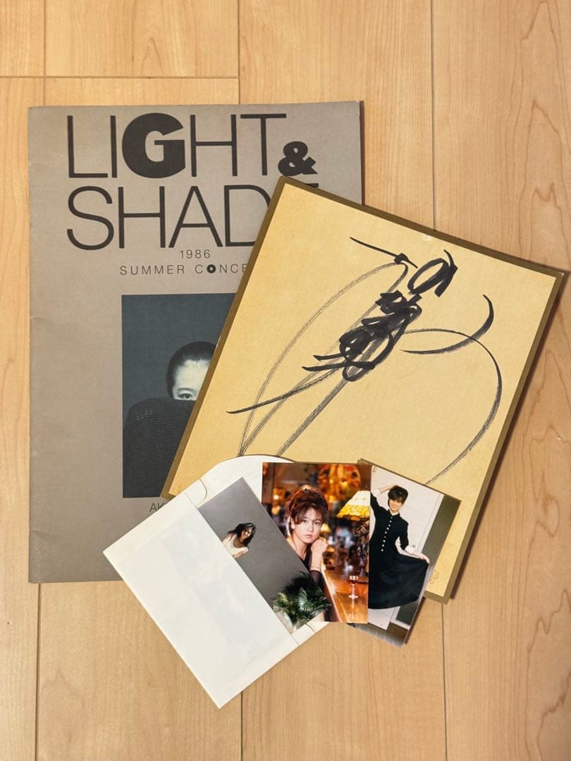 中森明菜 LIGHT & SHADE 1986 サイン&生写真3枚