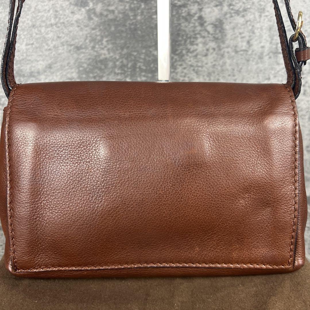 Bottega Veneta ブラウンレザーショルダーバッグ BOTTEGA VENETA レザーショルダーバッグ ブラウン 斜めがけ可