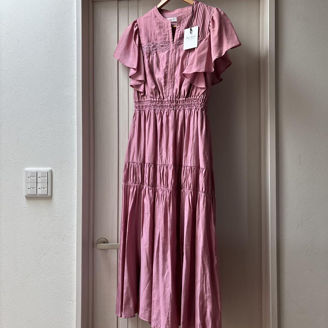 新品未使用　ハーリップトゥLittle Battery Sleeve Dress