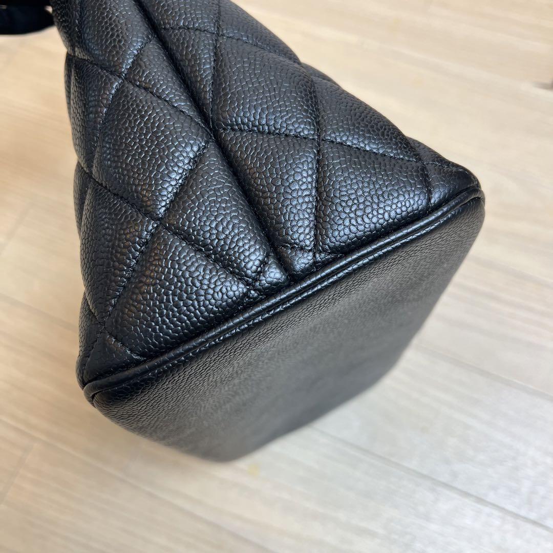 Chanel シャネル　復刻トート　キャビアスキン　ゴールド